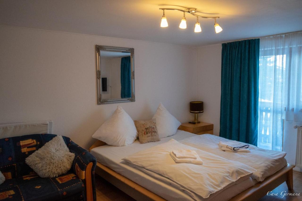 Casa Germana Hotel Lupeni  ภายนอก รูปภาพ