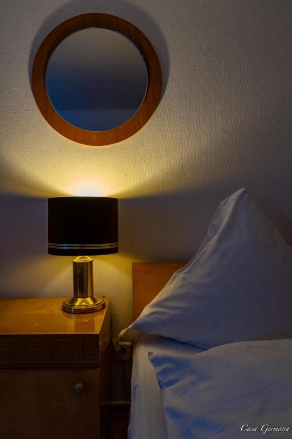 Casa Germana Hotel Lupeni  ภายนอก รูปภาพ
